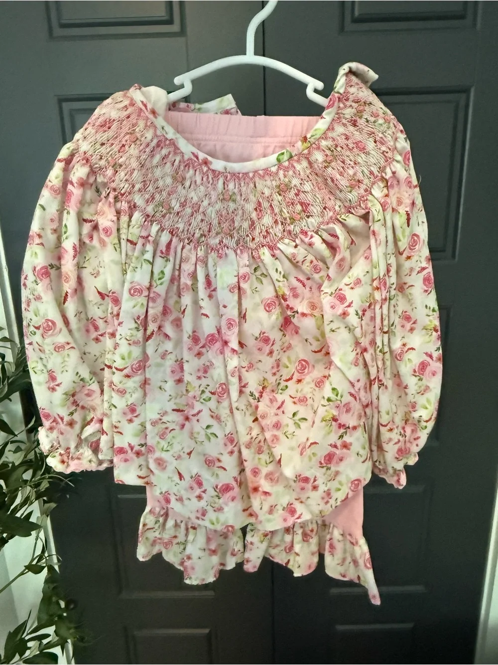 BBS Girls Pink Floral Smocked Long-Sleeve Top & Pants Set - 2T - Play Condition
